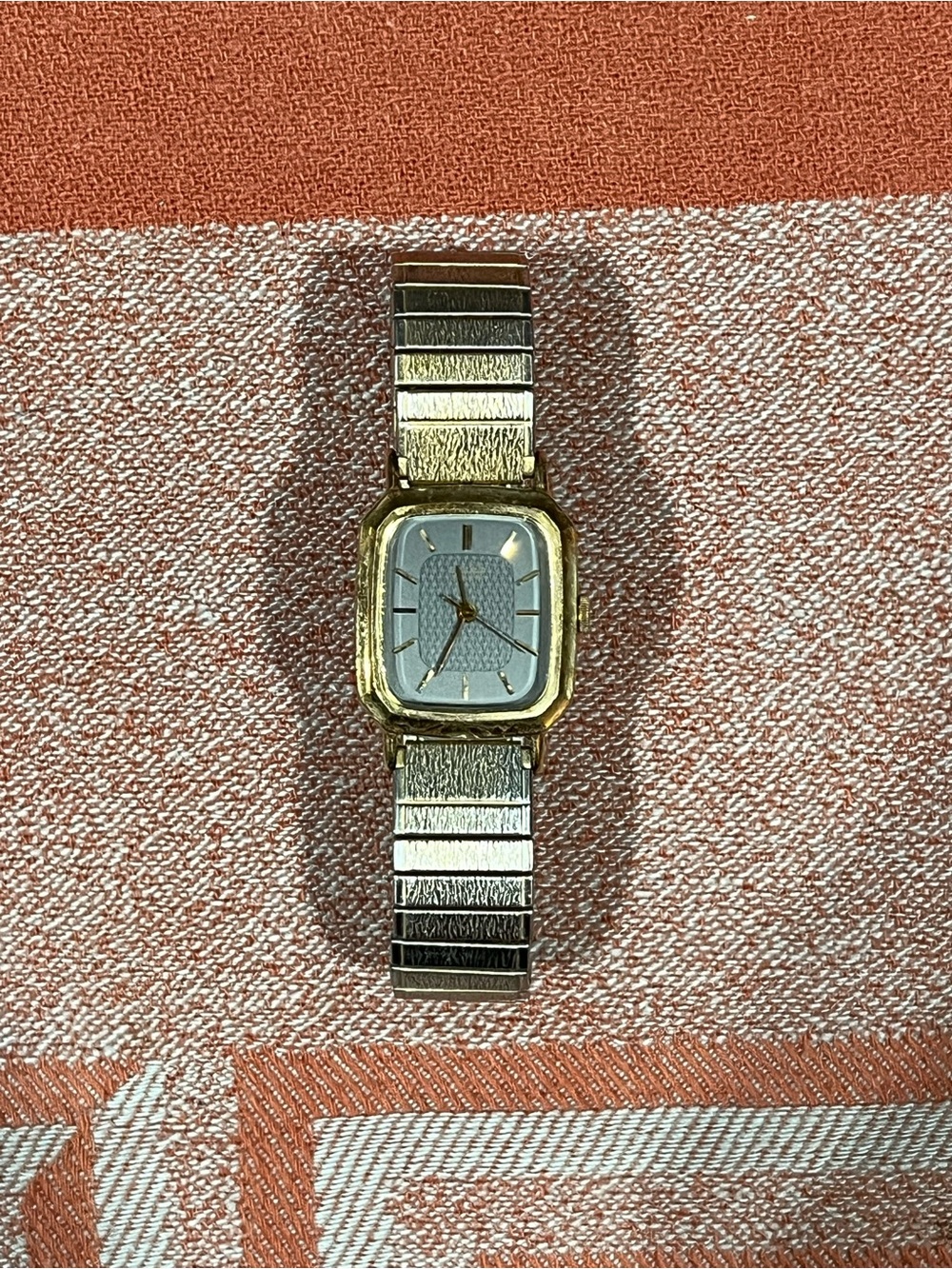 Vintage 1980’s Women’s Seiko Quartz Dress Watch